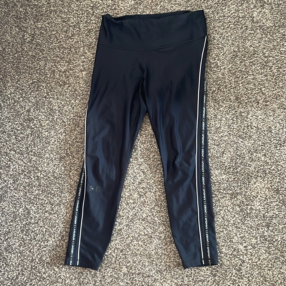 Under Armour Women's HeatGear® Logo-Stripe Leggings in Black
